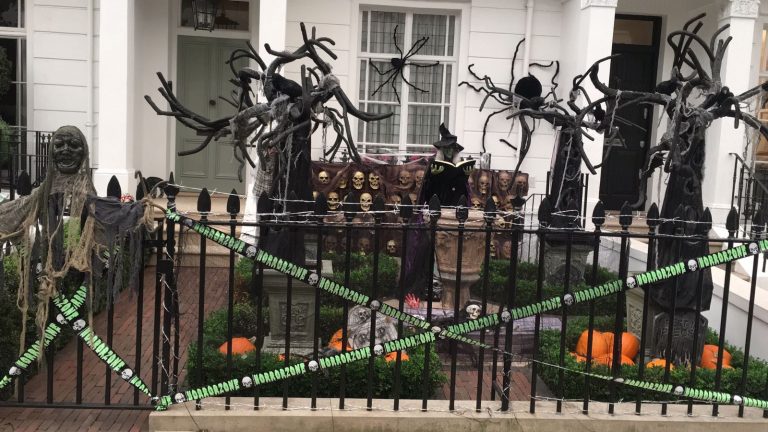 Top 13 places to go Trick or Treat in Kensington