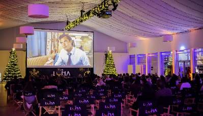 Christmas Scoop 2021